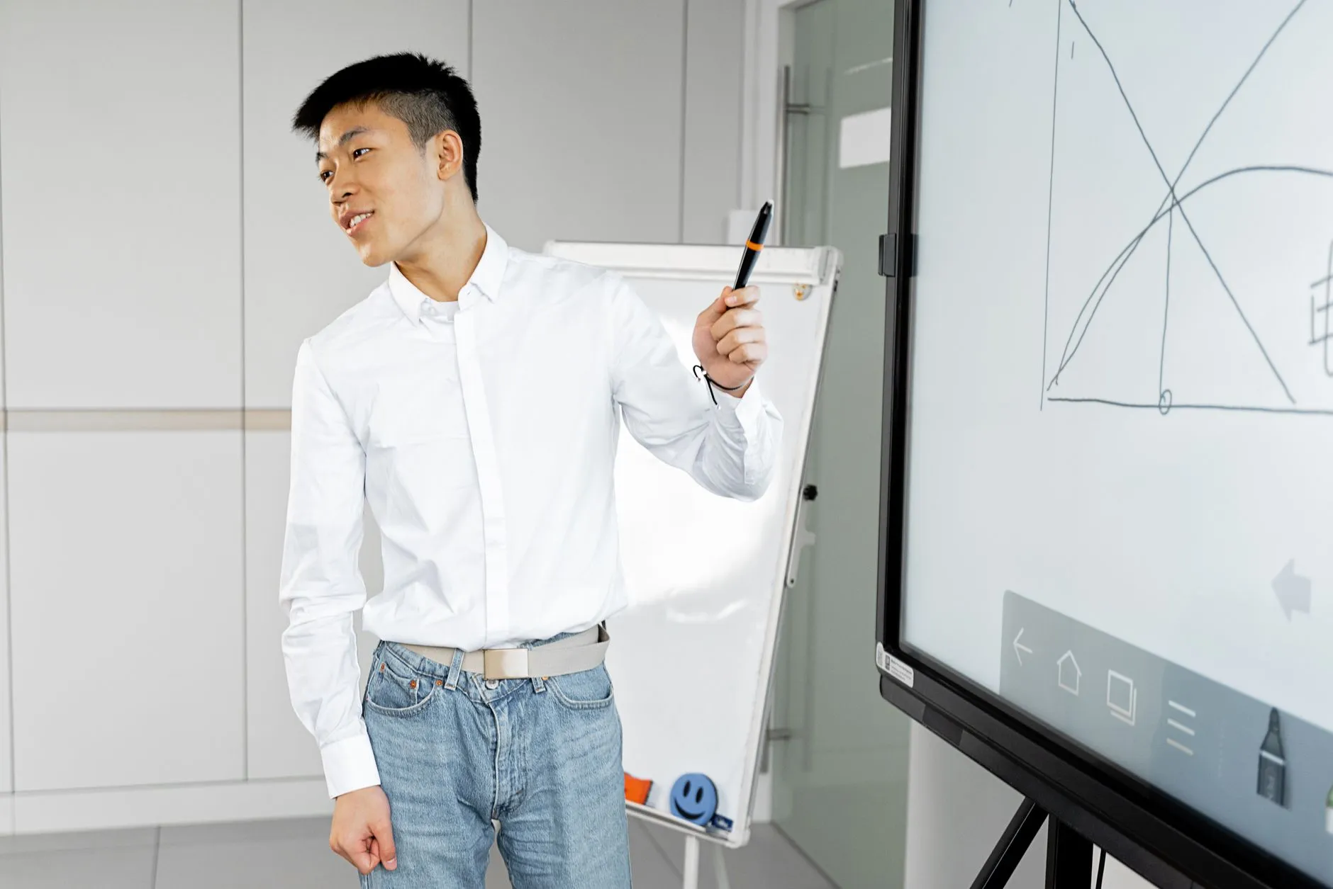 2024年展会搭建价格趋势分析：如何合理控制展台设计预算