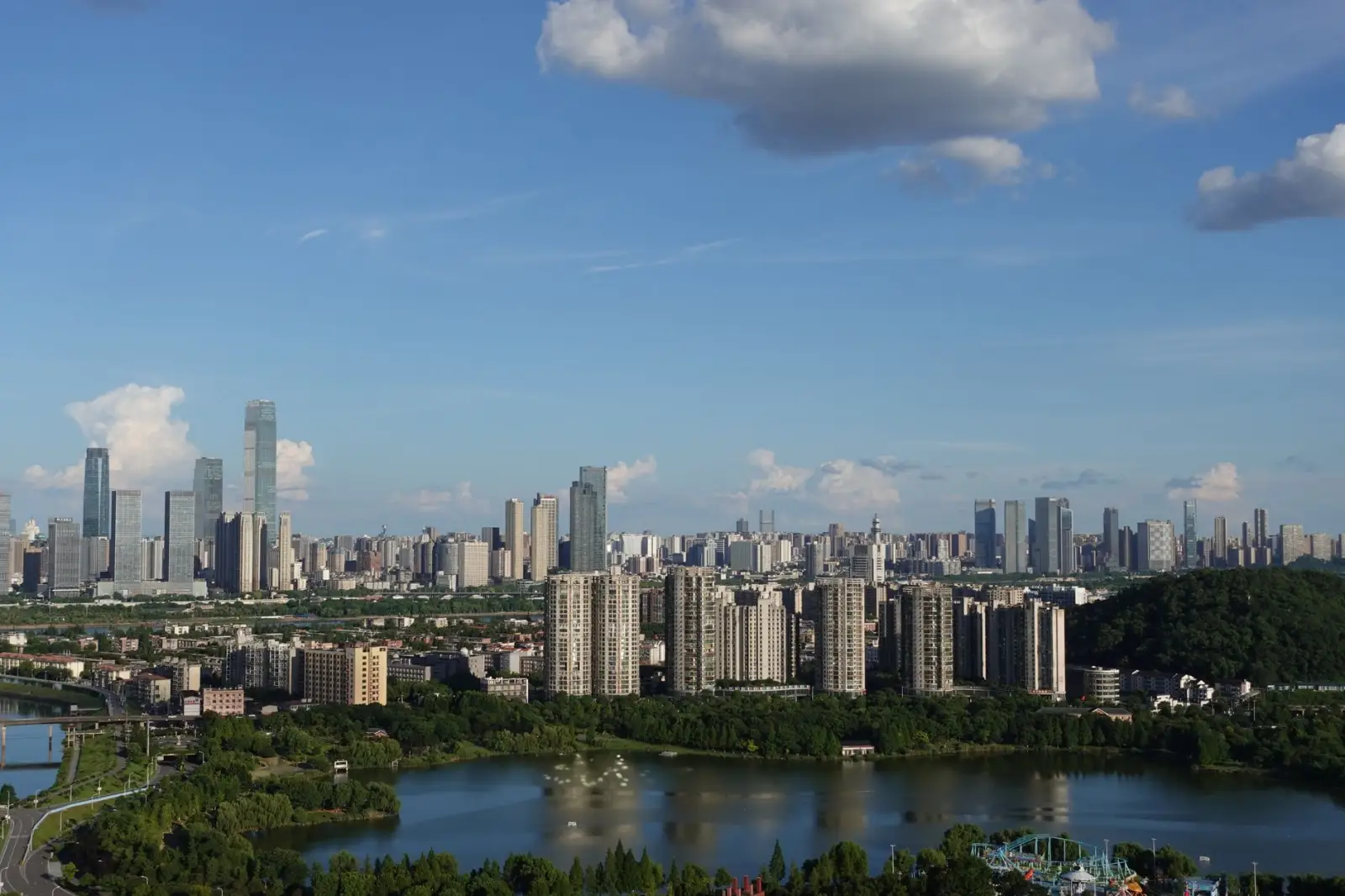 上海展台设计搭建全流程解析：从方案设计到现场施工的关键环节